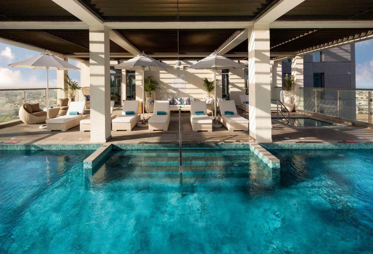 Апарт готель Millennium Atria Business Bay Дубай Екстер'єр фото The rooftop pool at the W London